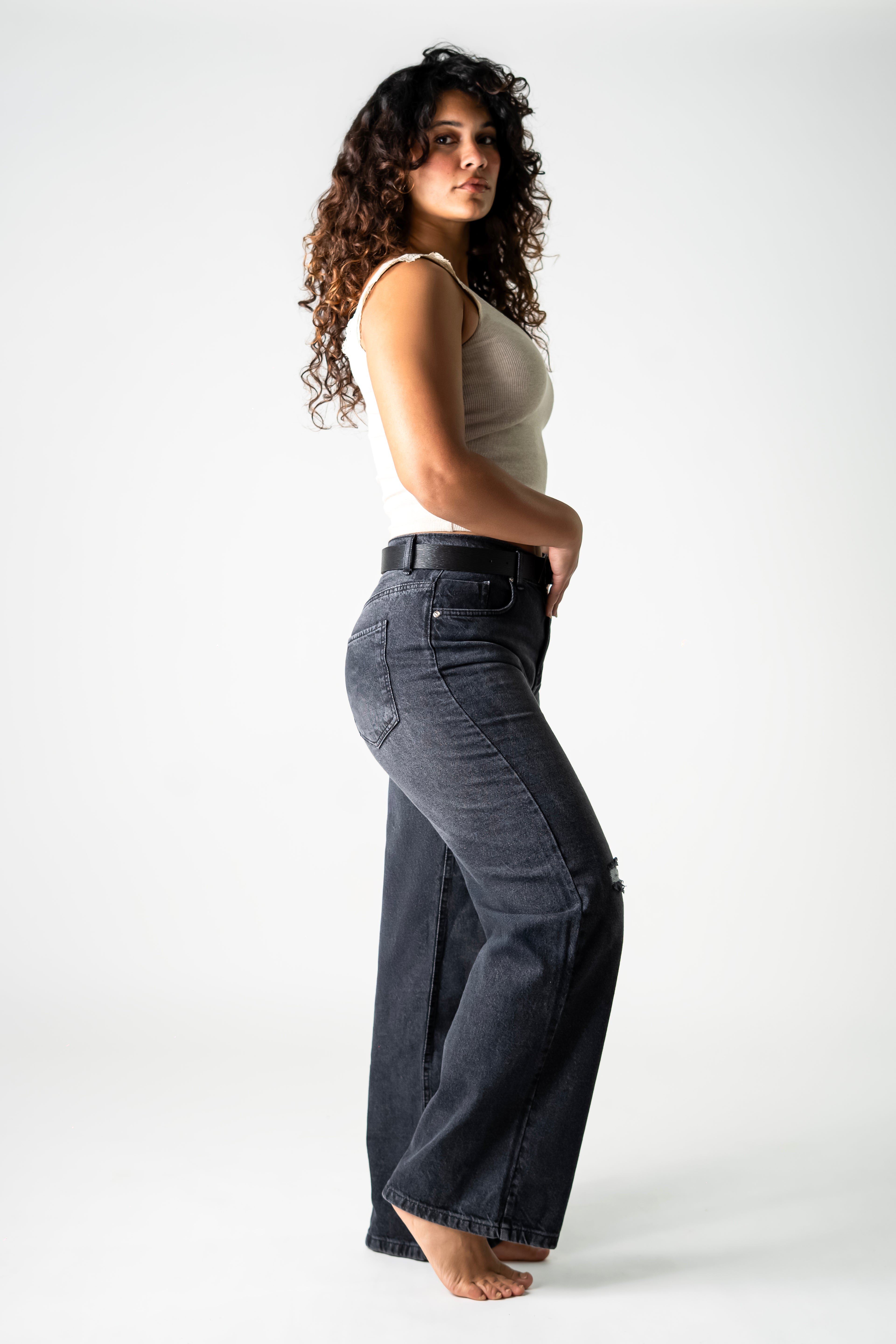 Distressed wide leg jeans